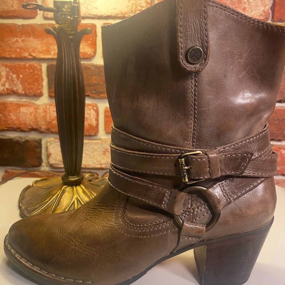 bussola Brown Leather Mid-Calf Heeled Harness Boot